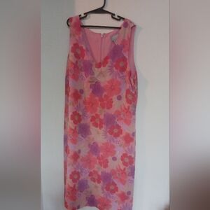 Lady's Dress Size 6 by Old Navy